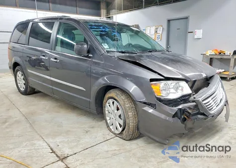 2015 Chrysler Town & Country Touring from USA, damaged, VIN 2C4RC1BG8FR521240